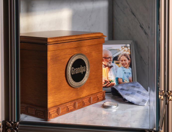 personalization urn graphic